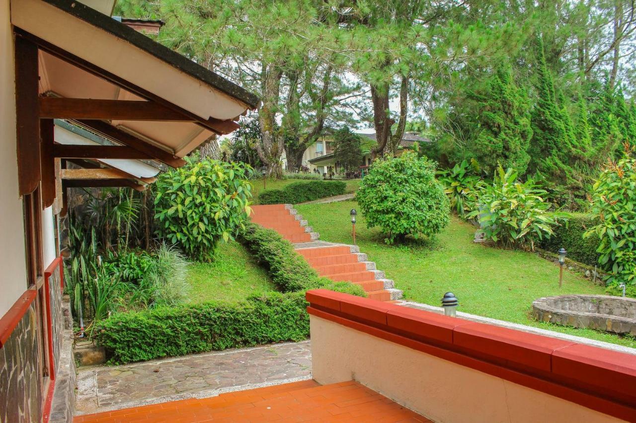 Parkside Nuansa Maninjau Resort Exterior foto