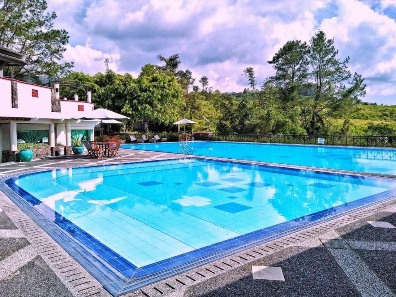 Parkside Nuansa Maninjau Resort Exterior foto